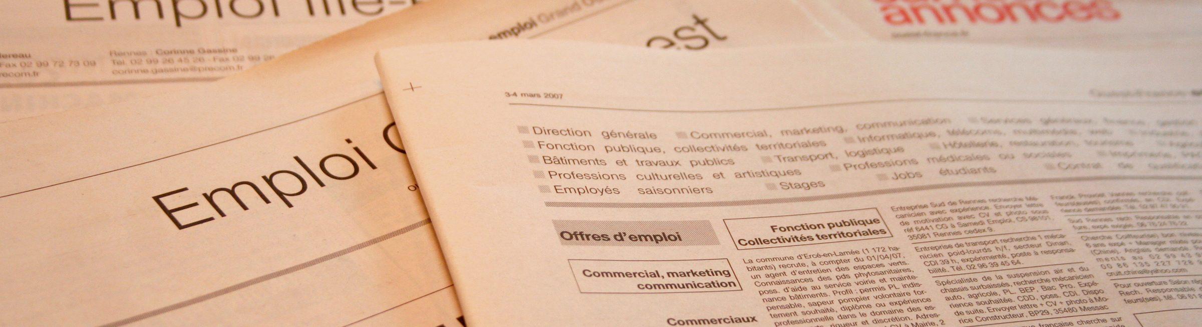 Des offres d'emploi dans des journaux